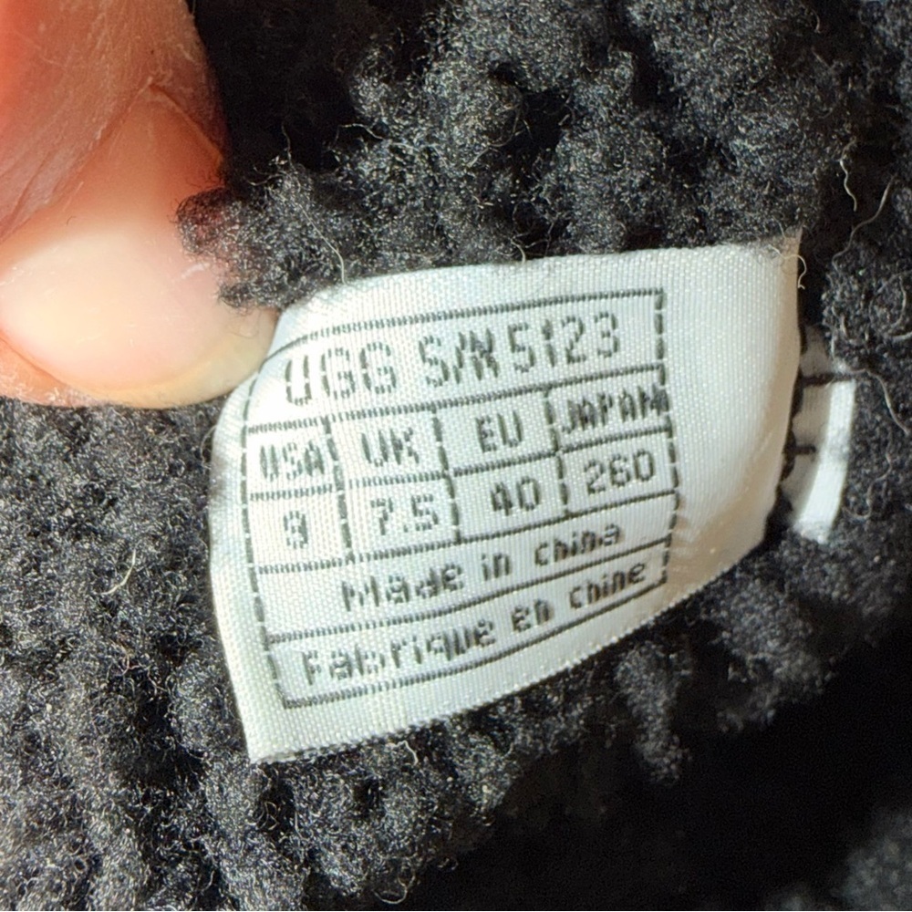 UGG Suede Leather Winter Boots - Picture 9 of 9